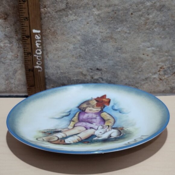 Schmid Hummel Mothers Day 1991 Soft and Gentle Decorative Wall Hanging Plate - Picture 9 of 11